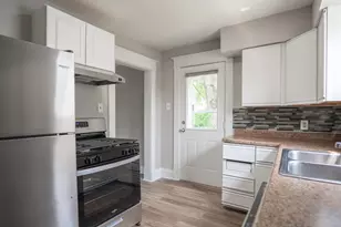 938 Cypress St, Saint Paul, MN 55106 - Photo 2