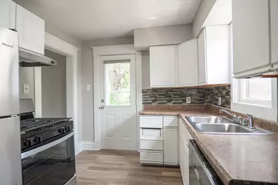 938 Cypress Street, Saint Paul, MN 55106 - Photo 4