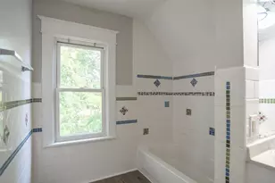 938 Cypress St, Saint Paul, MN 55106 - Photo 10