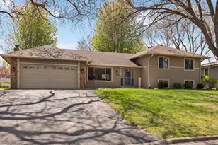 8556 Irwin Rd, Bloomington, MN 55437 - Photo 28