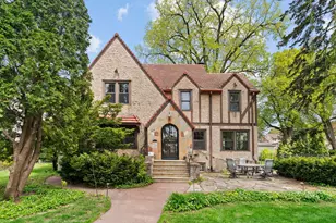 504 Mississippi River Blvd S, Saint Paul, MN 55116 - Photo 1