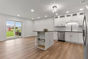 920 Portland St, Villard, MN 56385 - Photo 4