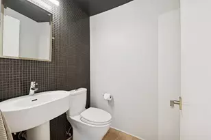 3141 Dean Ct, Minneapolis, MN 55416 - Photo 18