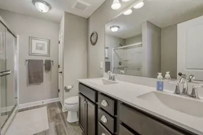 3304 Lakewood Trail, Woodbury, MN 55129 - Photo 14