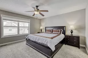 3304 Lakewood Trl, Woodbury, MN 55129 - Photo 12