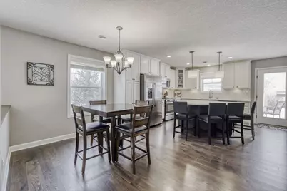 3304 Lakewood Trail, Woodbury, MN 55129 - Photo 6