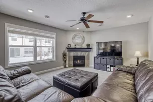 3304 Lakewood Trl, Woodbury, MN 55129 - Photo 4