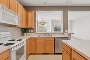 13847 54th Ave N, Plymouth, MN 55446 - Photo 4