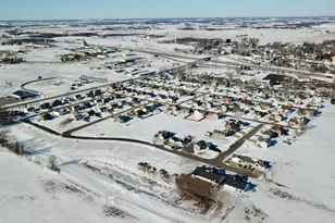 304 E 11th Street SE, Freeport, MN 56336 - Photo 1