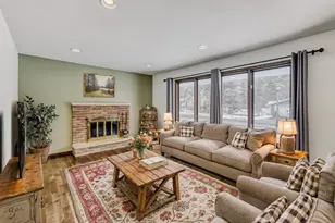 70 W Sandra Lee Dr, Saint Paul, MN 55119 - Photo 4