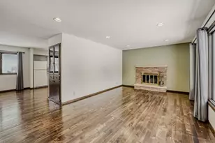 70 W Sandra Lee Dr, Saint Paul, MN 55119 - Photo 6