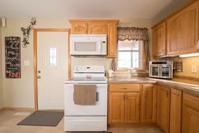 255 W Vine Street, Mondovi, WI 54755 - Photo 10