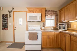 255 W Vine St, Mondovi, WI 54755 - Photo 10