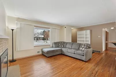 536 Idaho Avenue E, Saint Paul, MN 55130 - Photo 4