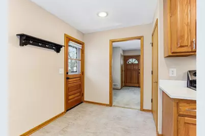 10833 Toledo Avenue S, Bloomington, MN 55437 - Photo 6