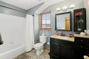 7855 Forest Blvd, Woodbury, MN 55125 - Photo 10