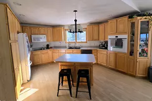 807 8th St SW, Pipestone, MN 56164 - Photo 8