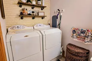 807 8th St SW, Pipestone, MN 56164 - Photo 4