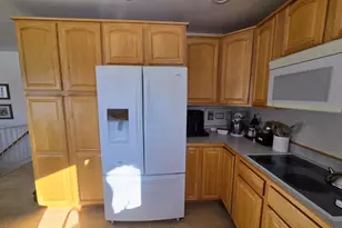 807 8th St SW, Pipestone, MN 56164 - Photo 6