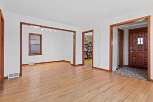 900 Scheffer Ave, Saint Paul, MN 55102 - Photo 6