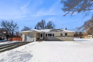 3611 Hampshire Ave N, Crystal, MN 55427 - Photo 1