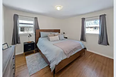 3611 Hampshire Avenue N, Crystal, MN 55427 - Photo 4