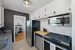 3611 Hampshire Ave N, Crystal, MN 55427 - Photo 10