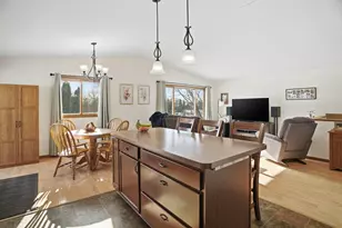 2225 Old Post Rd, Independence, MN 55359 - Photo 14