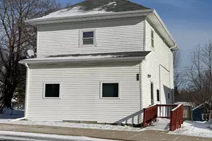 920 Davis St, Hammond, WI 54015 - Photo 1