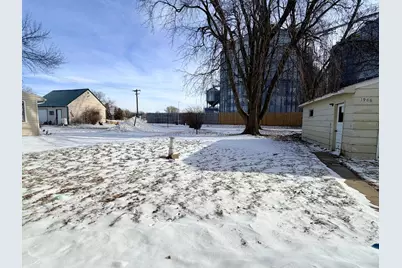 114 S Thompson Avenue, Rushmore, MN 56168 - Photo 4