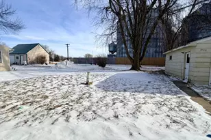 114 S Thompson Ave, Rushmore, MN 56168 - Photo 4