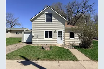 114 S Thompson Avenue, Rushmore, MN 56168 - Photo 2