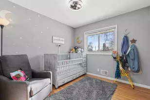 7700 W 13 1/2 St, Saint Louis Park, MN 55426 - Photo 16