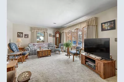 4213 Oakcrest Drive, Vadnais Heights, MN 55127 - Photo 2