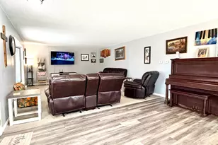 28308 Oliver Ave, Worthington, MN 56187 - Photo 20