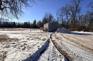 28308 Oliver Ave, Worthington, MN 56187 - Photo 14