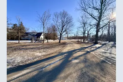 28308 Oliver Avenue, Worthington, MN 56187 - Photo 2