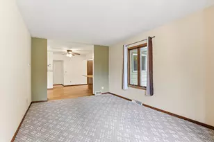2291 Rockwood Ave, Saint Paul, MN 55116 - Photo 6