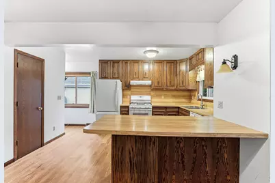 2291 Rockwood Avenue, Saint Paul, MN 55116 - Photo 10
