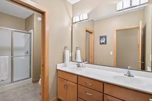 21115 Ridgewood Tr, Lakeville, MN 55044 - Photo 38