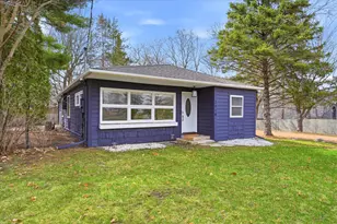 2918 County Road 101 S, Wayzata, MN 55391 - Photo 2