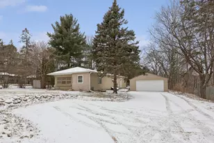 2918 County Road 101 S, Wayzata, MN 55391 - Photo 2