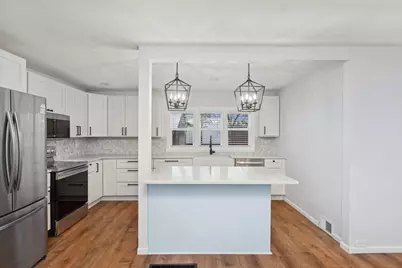 2918 County Road 101 S, Wayzata, MN 55391 - Photo 4