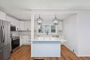 2918 County Road 101 S, Wayzata, MN 55391 - Photo 4