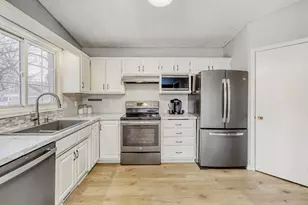 1340 Broadview Ave, Chaska, MN 55318 - Photo 8