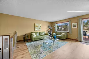 10213 Cavell Cir, Bloomington, MN 55438 - Photo 2