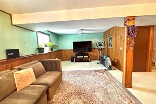 2466 Skillman Ave E, North Saint Paul, MN 55109 - Photo 10