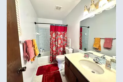 2466 Skillman Avenue E, North Saint Paul, MN 55109 - Photo 6
