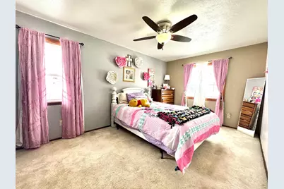 2466 Skillman Avenue E, North Saint Paul, MN 55109 - Photo 8