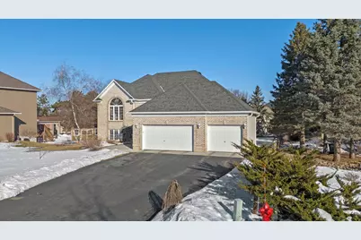 2001 Stonepine Avenue, Hudson, WI 54016 - Photo 4